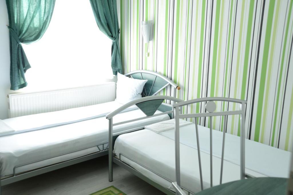Hotel Zeneva Kragujevac Zimmer foto